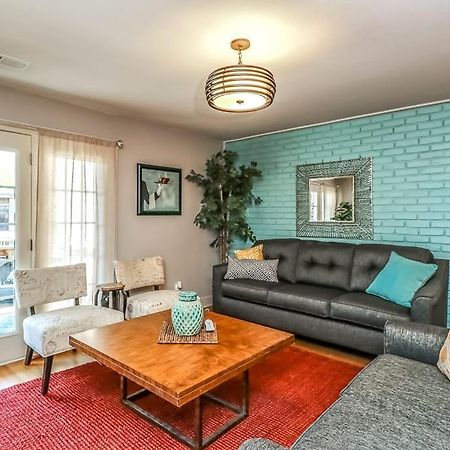 Amazing Locale 2Kingbr 1Bth Villa Kansas City Exteriör bild