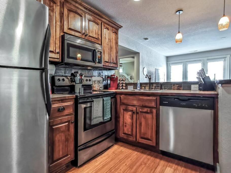 Amazing Locale 2Kingbr 1Bth Villa Kansas City Exteriör bild