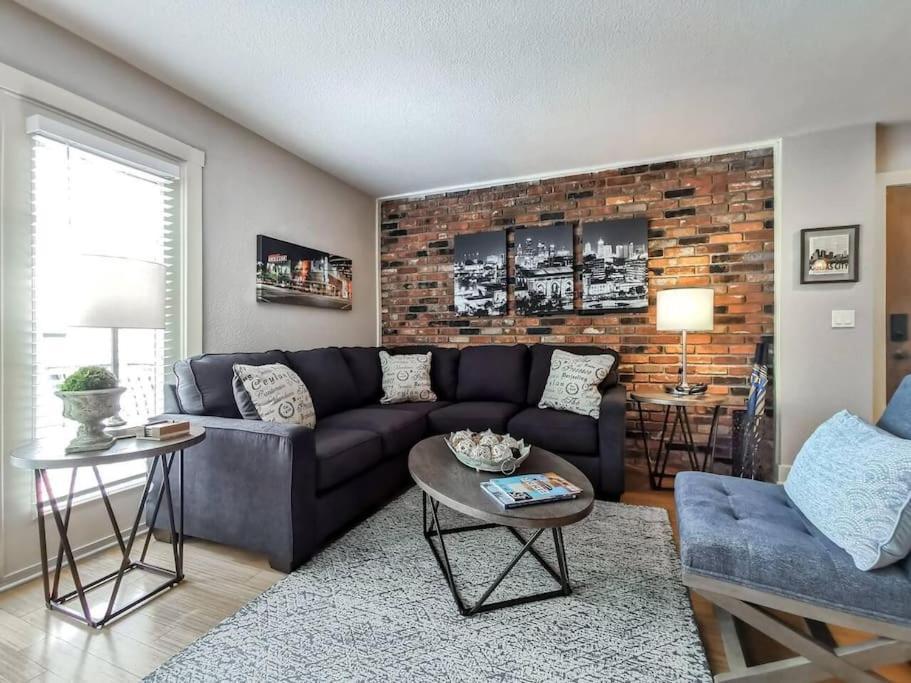 Amazing Locale 2Kingbr 1Bth Villa Kansas City Exteriör bild