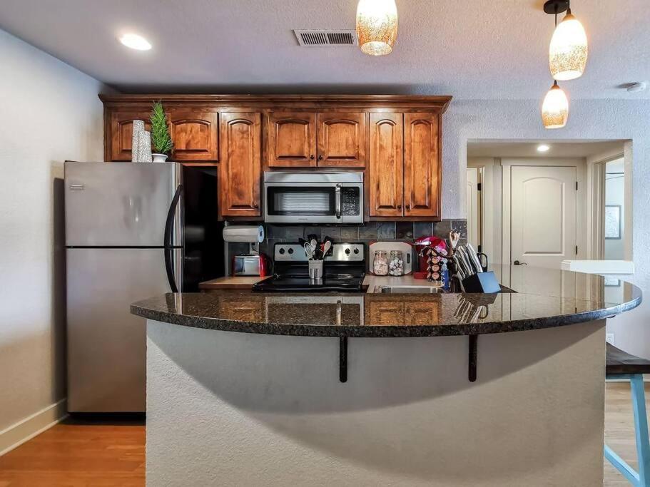 Amazing Locale 2Kingbr 1Bth Villa Kansas City Exteriör bild
