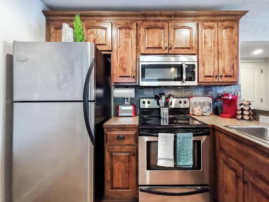 Amazing Locale 2Kingbr 1Bth Villa Kansas City Exteriör bild